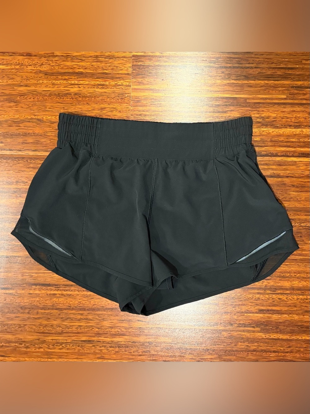 Lululemon Hotty Hot Shorts High-Rise
2.5"' Black size 8 EUC